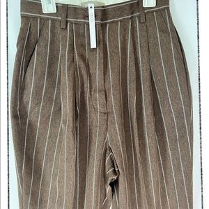 ASOS women’s size 4 brown pleated pinstripe trouser/pants.